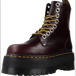 Dr. Martens Jadon Max Boots